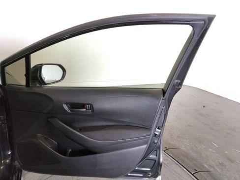 Used 2022 Toyota Corolla LE image 33