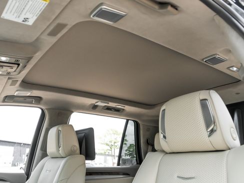 Used 2026 Cadillac Escalade Platinum Sport w/ LPO, Floor Liner Package AWD/4WD image 43