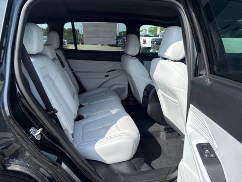 New 2026 Jeep Cherokee Limited AWD/4WD image 24