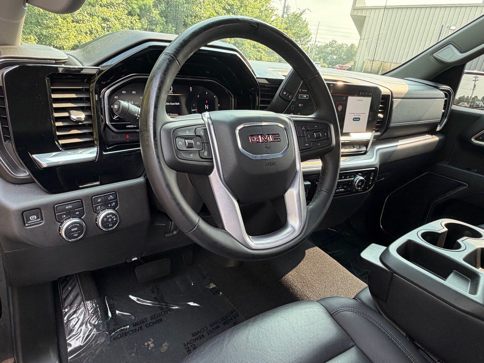 Used 2025 GMC Sierra 1500 SLT AWD/4WD image 36