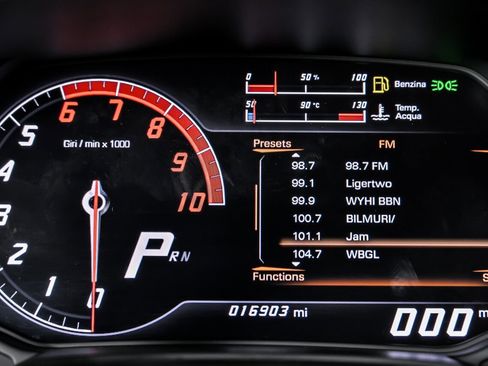 Used 2015 Lamborghini Huracan LP 610-4 image 28