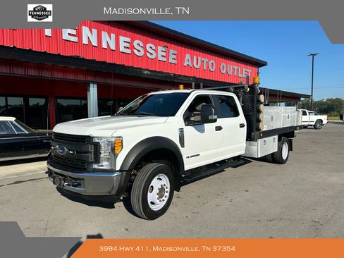 Used 2017 Ford F550 2WD Crew Cab Super Duty image 1