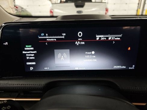 Used 2024 Nissan Ariya AWD image 12