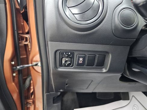 Used 2017 Mitsubishi Mirage ES FWD image 30