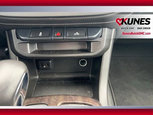 Used 2022 GMC Canyon Elevation image 23