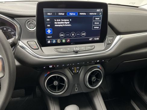 New 2025 Chevrolet Blazer LT w/ Midnight/Sport Edition image 16