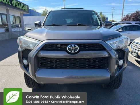 Used 2017 Toyota 4Runner SR5 AWD/4WD image 2