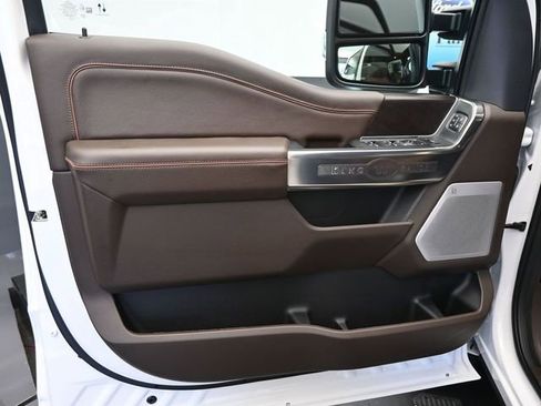 New 2026 Ford F250 4x4 Crew Cab Super Duty image 8