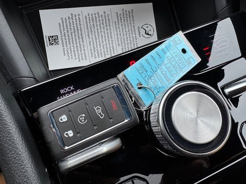 New 2025 Jeep Grand Cherokee Summit w/ Luxury Tech Group V image 37