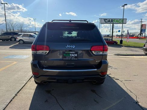 Used 2017 Jeep Grand Cherokee Overland image 10
