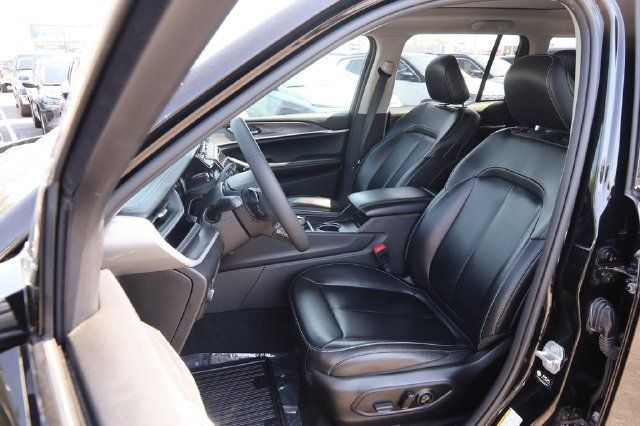 Used 2024 Jeep Grand Cherokee Limited 4xe AWD/4WD image 10