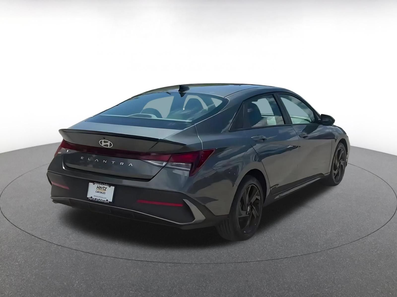 Used 2026 Hyundai Elantra Sport FWD image 13