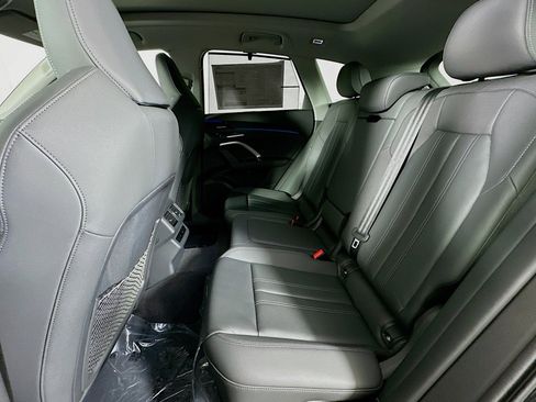 New 2025 Audi Q5 Premium Plus image 9