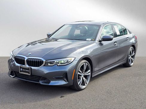 Used 2021 BMW 330i Sedan w/ Premium Package image 7