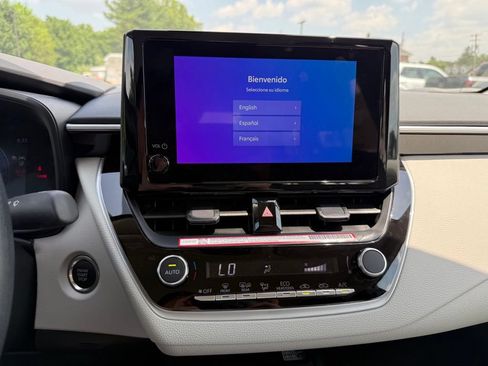 Used 2026 Toyota Corolla LE w/ LE Premium Package FWD image 12