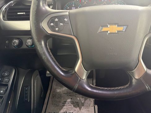 Used 2019 Chevrolet Suburban LT AWD/4WD image 32