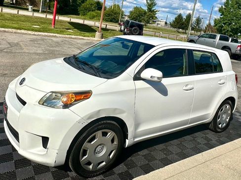 Used 2013 Scion xD image 7