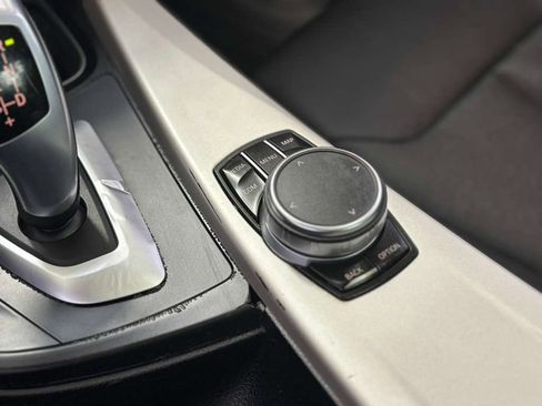 Used 2018 BMW 320i xDrive Sedan w/ Convenience Package image 38