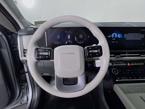 Used 2025 Hyundai Santa Fe SEL image 11