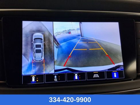Used 2024 Buick Enclave Premium image 11