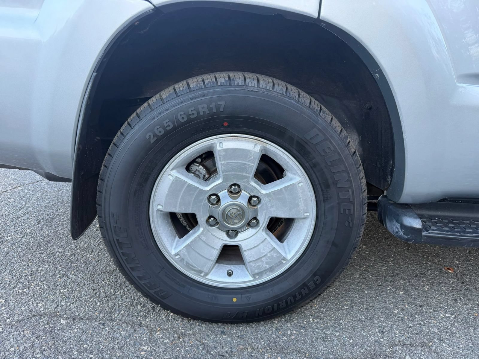Used 2006 Toyota 4Runner SR5 AWD/4WD image 21