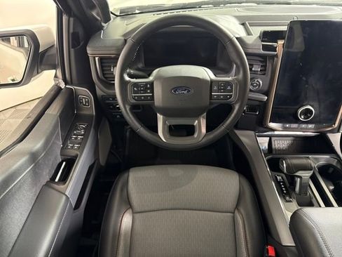 Used 2024 Ford F150 Lightning Lariat image 18