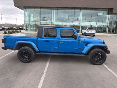 Used 2021 Jeep Gladiator Sport image 8