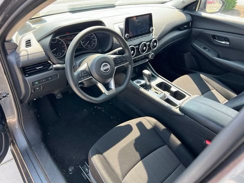 Used 2025 Nissan Sentra SV FWD image 13