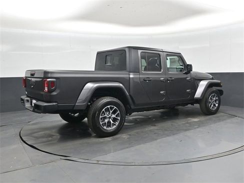 New 2025 Jeep Gladiator Sport image 4