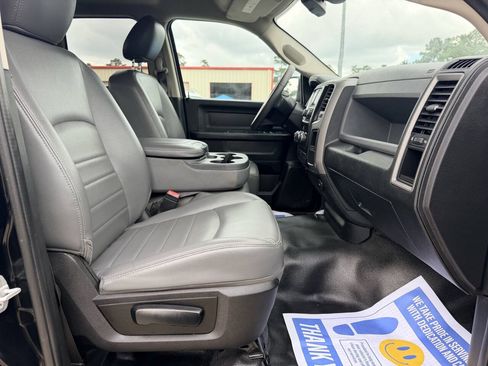 Used 2020 RAM 1500 Tradesman RWD image 18