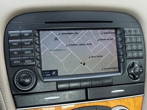 Used 2005 Mercedes-Benz SL 500 image 24