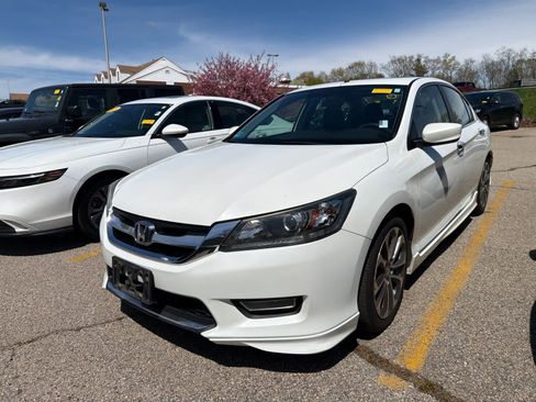 Used 2013 Honda Accord Sport image 8
