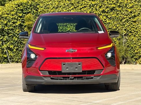 Used 2022 Chevrolet Bolt LT image 4