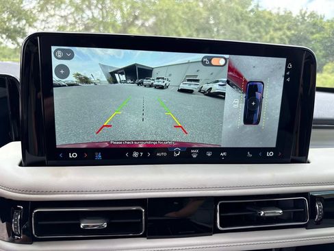 New 2025 Lincoln Aviator Reserve w/ Luxury Package image 25