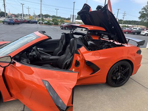 Used 2020 Chevrolet Corvette Stingray Convertible w/ 1LT RWD image 25