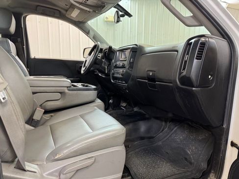 Used 2015 Chevrolet Silverado 2500 W/T AWD/4WD image 17