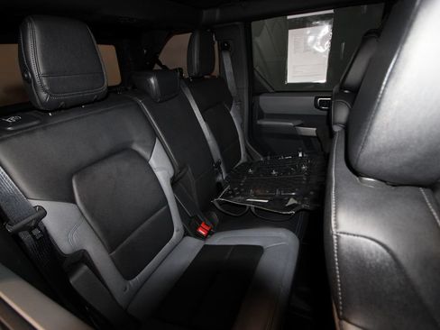 Used 2021 Ford Bronco Black Diamond AWD/4WD image 25