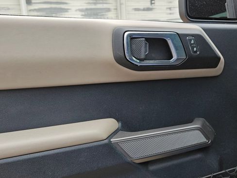 Certified 2022 Ford Bronco Wildtrak image 10