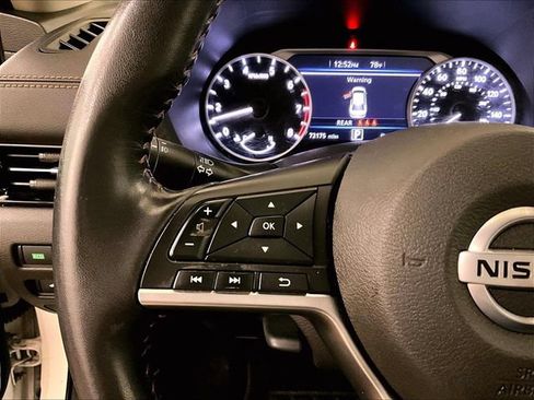 Used 2020 Nissan Sentra SR w/ Lighting Package FWD image 17
