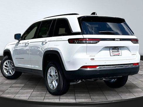 New 2026 Jeep Grand Cherokee Laredo AWD/4WD image 4