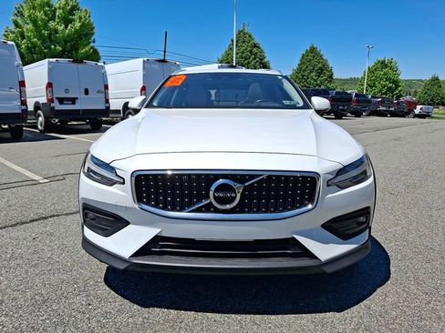 Used 2021 Volvo V60 T5 Cross Country w/ Climate Package AWD/4WD image 2