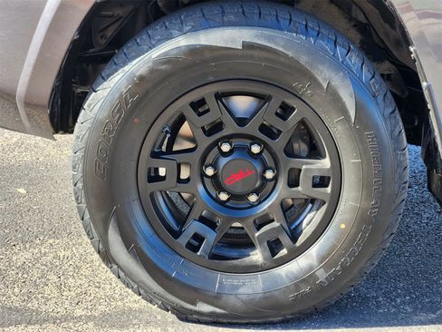 Used 2021 Toyota 4Runner SR5 image 9