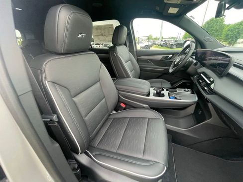 New 2026 Buick Enclave Sport Touring w/ Power Package FWD image 27