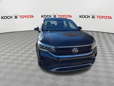 Used 2022 Volkswagen Taos S image 5