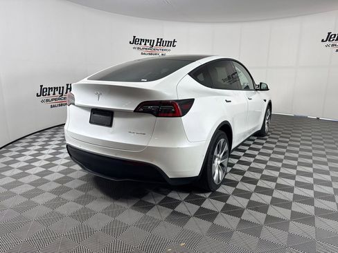 Used 2021 Tesla Model Y Long Range image 7