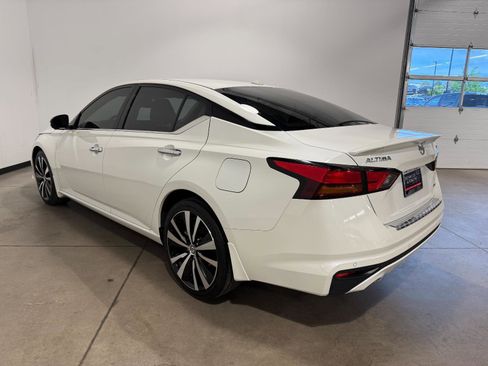 Used 2021 Nissan Altima 2.5 Platinum AWD/4WD image 7