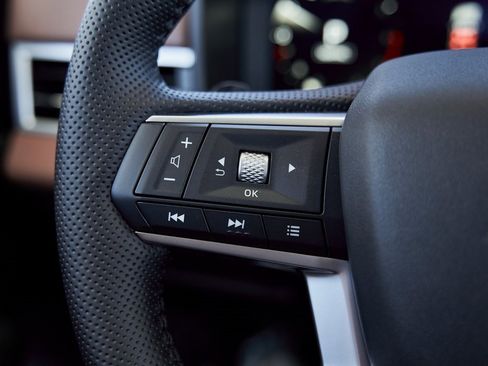 New 2025 Mitsubishi Outlander SEL image 35