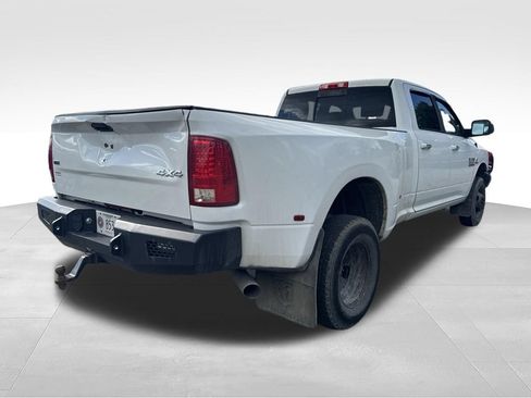 Used 2015 RAM 3500 SLT AWD/4WD image 3