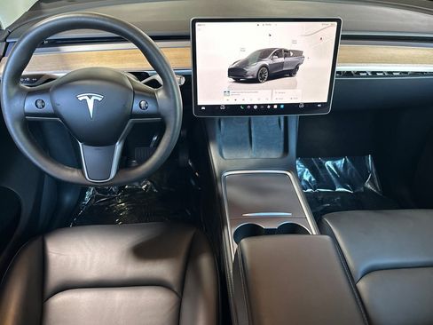 Used 2023 Tesla Model Y Long Range AWD/4WD image 15