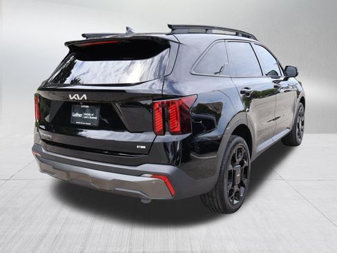 Used 2024 Kia Sorento SX AWD/4WD image 7